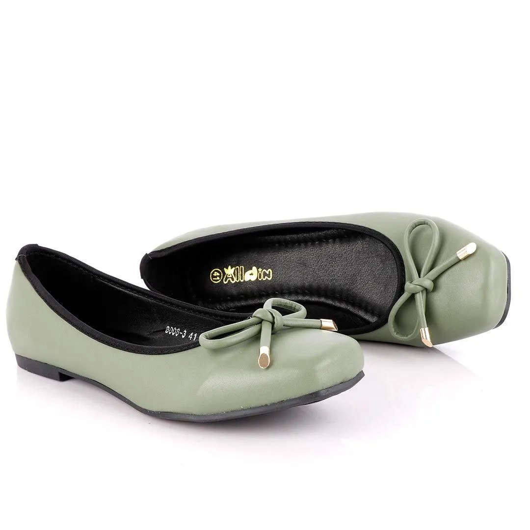 Fashionable Classic Green Women's Flat Shoe