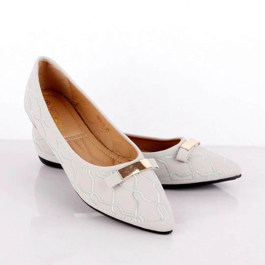 Fashionable Classic Office Woman's Flat Grey shoe