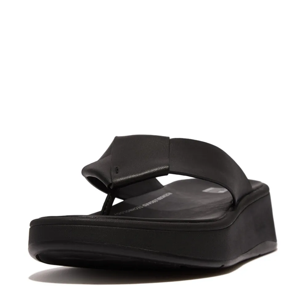 FitFlop F-mode Folded-Leather Flatfrom Toe-Post Sandals Black