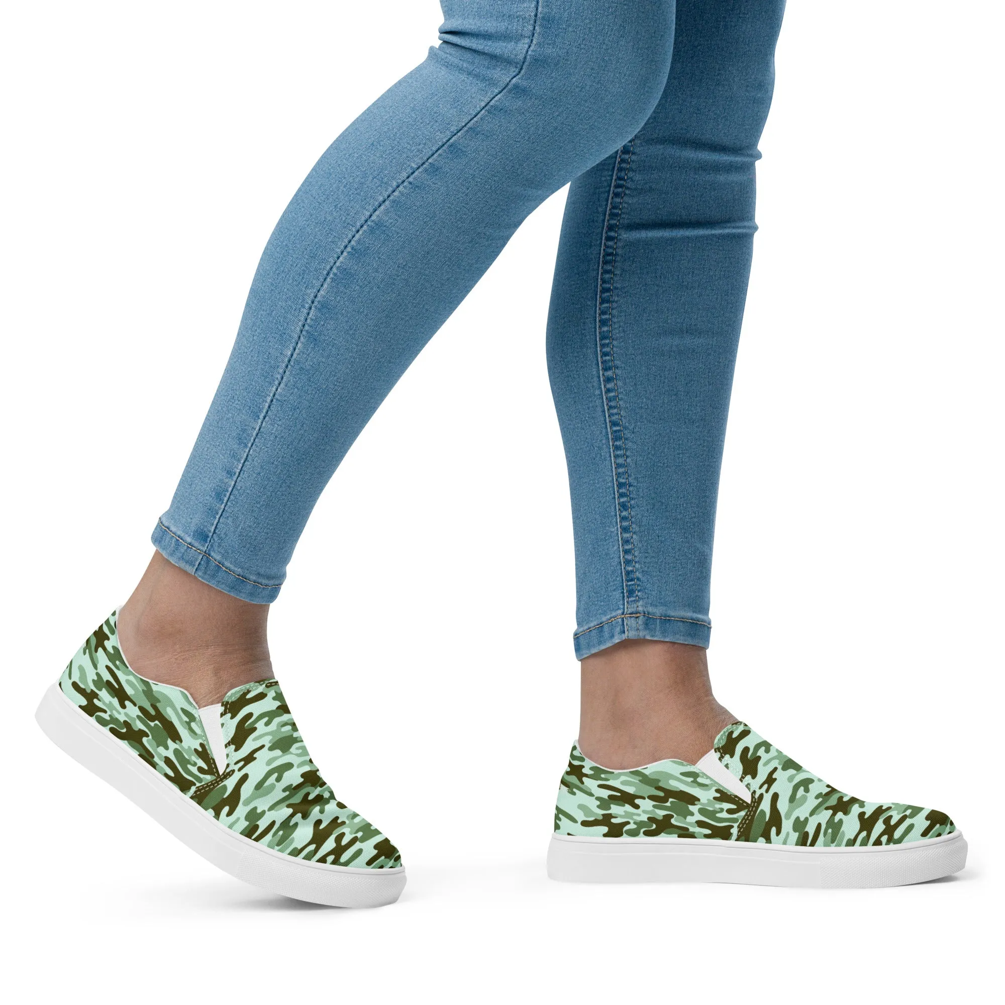 Green Camo Print Women's Shoes, Green Camouflage Army Military Print Women’s Slip-On Canvas Shoes (US Size: 5-12)