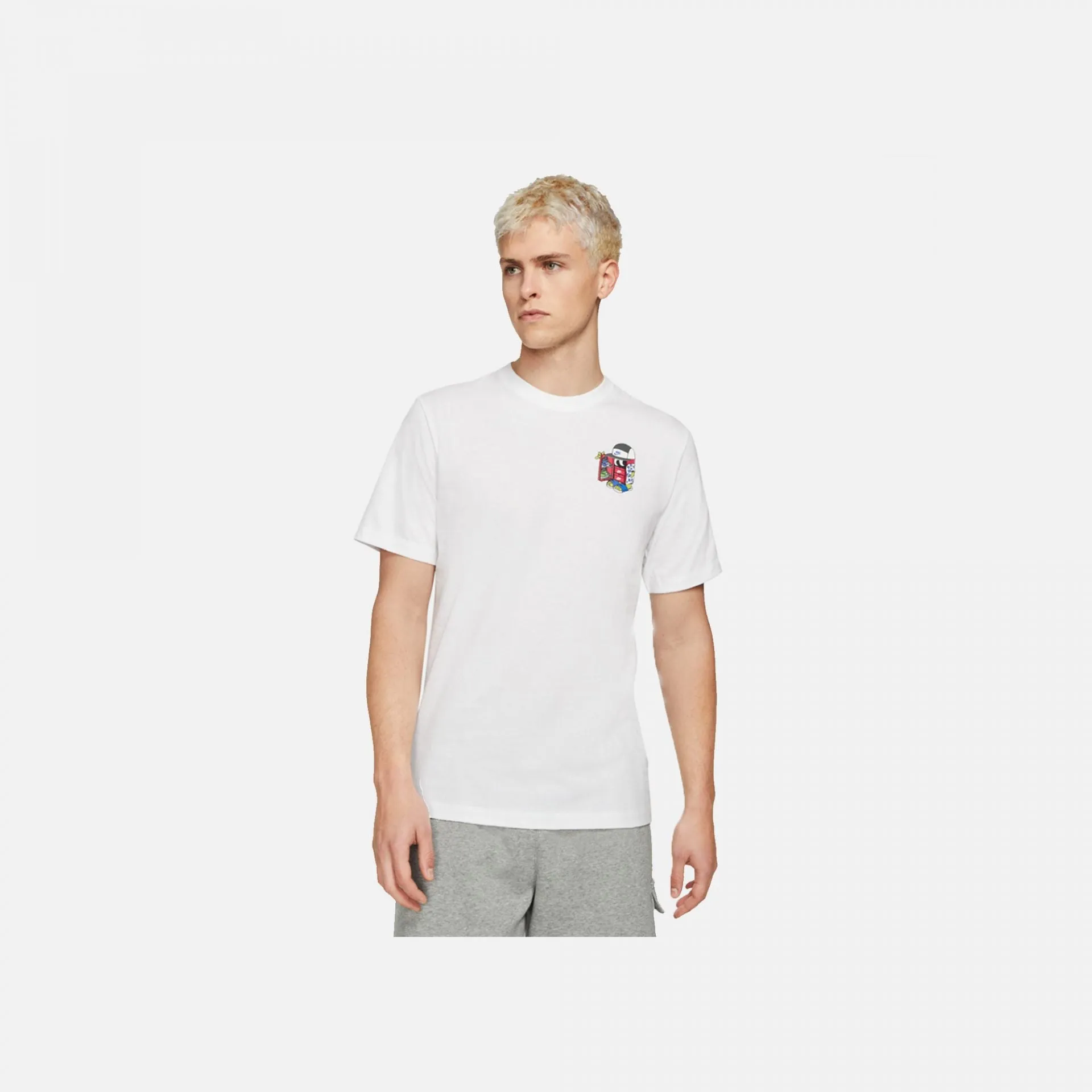 Nike | NSW SHORT SLEEVES T-SHIRT