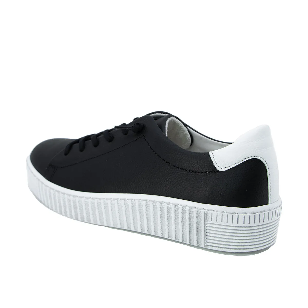 Walaa Black Soft Walking Sneakers